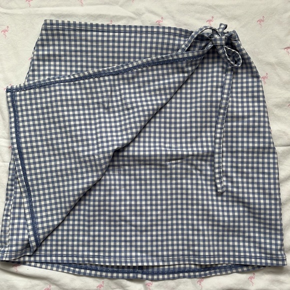 Blue and White Checkered Wrap Skirt - Picture 2 of 4